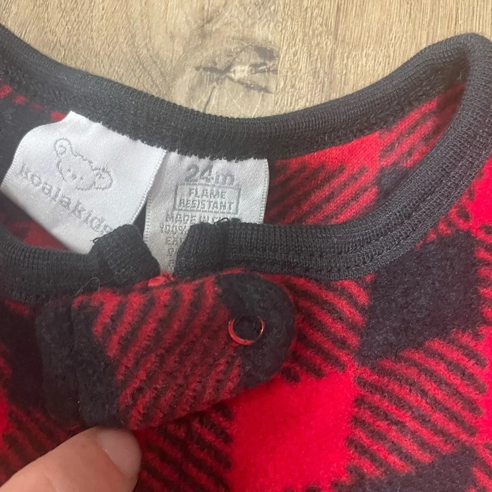 NWT Koala kids‎ winter time Christmas Footy PJs with a polar bear 24months